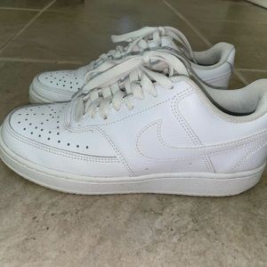 White Nike Court Sneakers 6.5